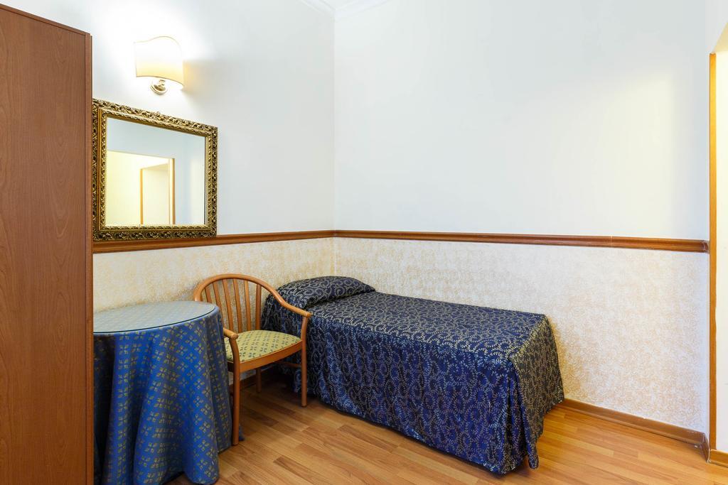 Hotel Paris Rzym Zewnętrze zdjęcie